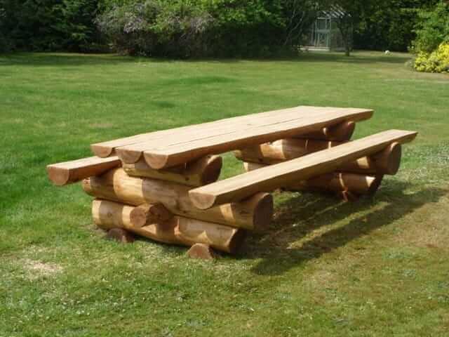 log-picnic-table